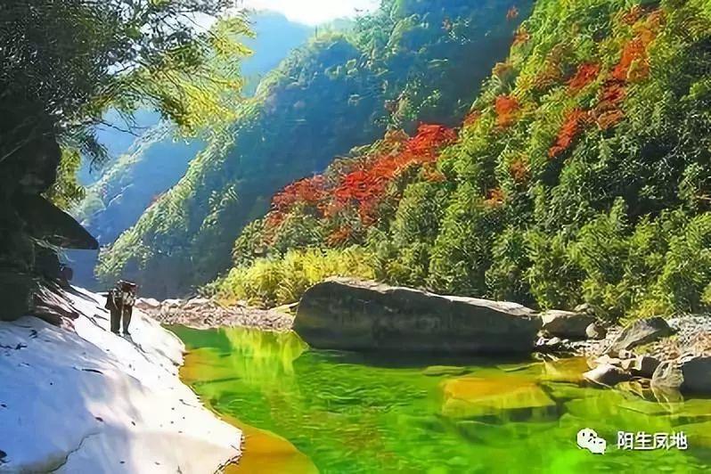 机智问答-以光速离开地球一年再返回,地球上过了多久?有问必答